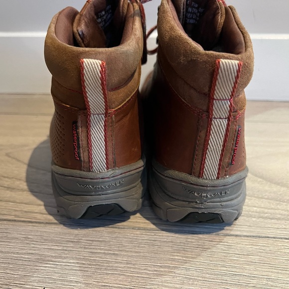 Clarks ,waterproof,leather boots - Picture 4 of 5